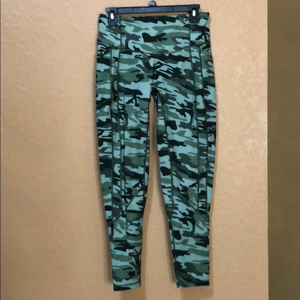 Til You Collapse Heart booty leggings